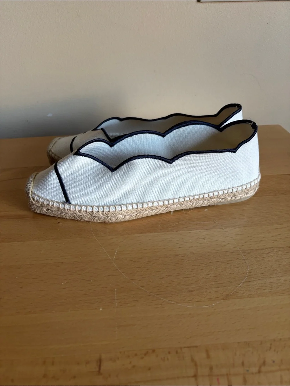 Castaner White Canvas Moccasins with Navy Trim Sz 39